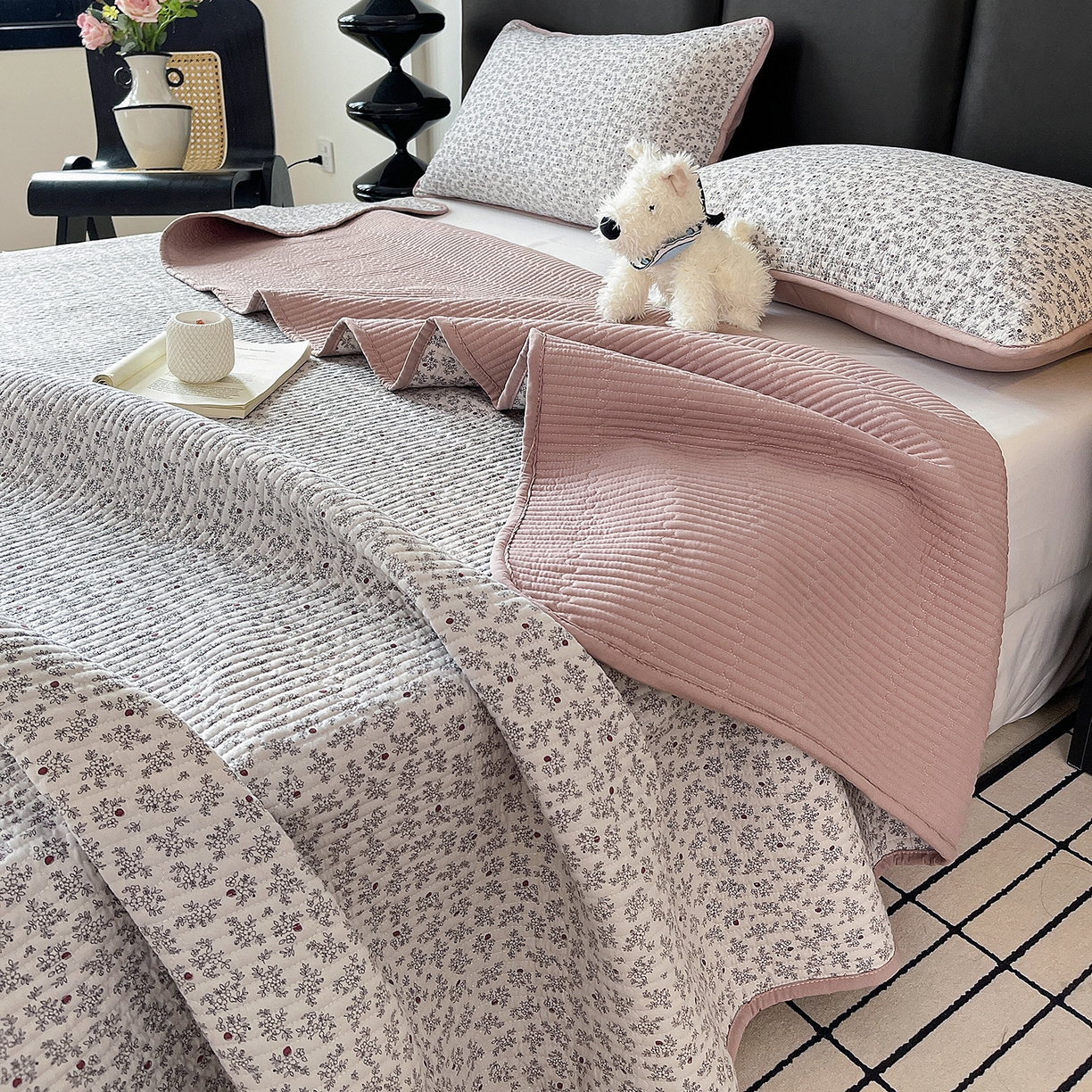 91家纺网 家纺一手货源 找家纺 金丝兔 2026新款复古碎花亲肤水洗棉单床盖仿棉夹棉床盖床盖三件套 喜糯