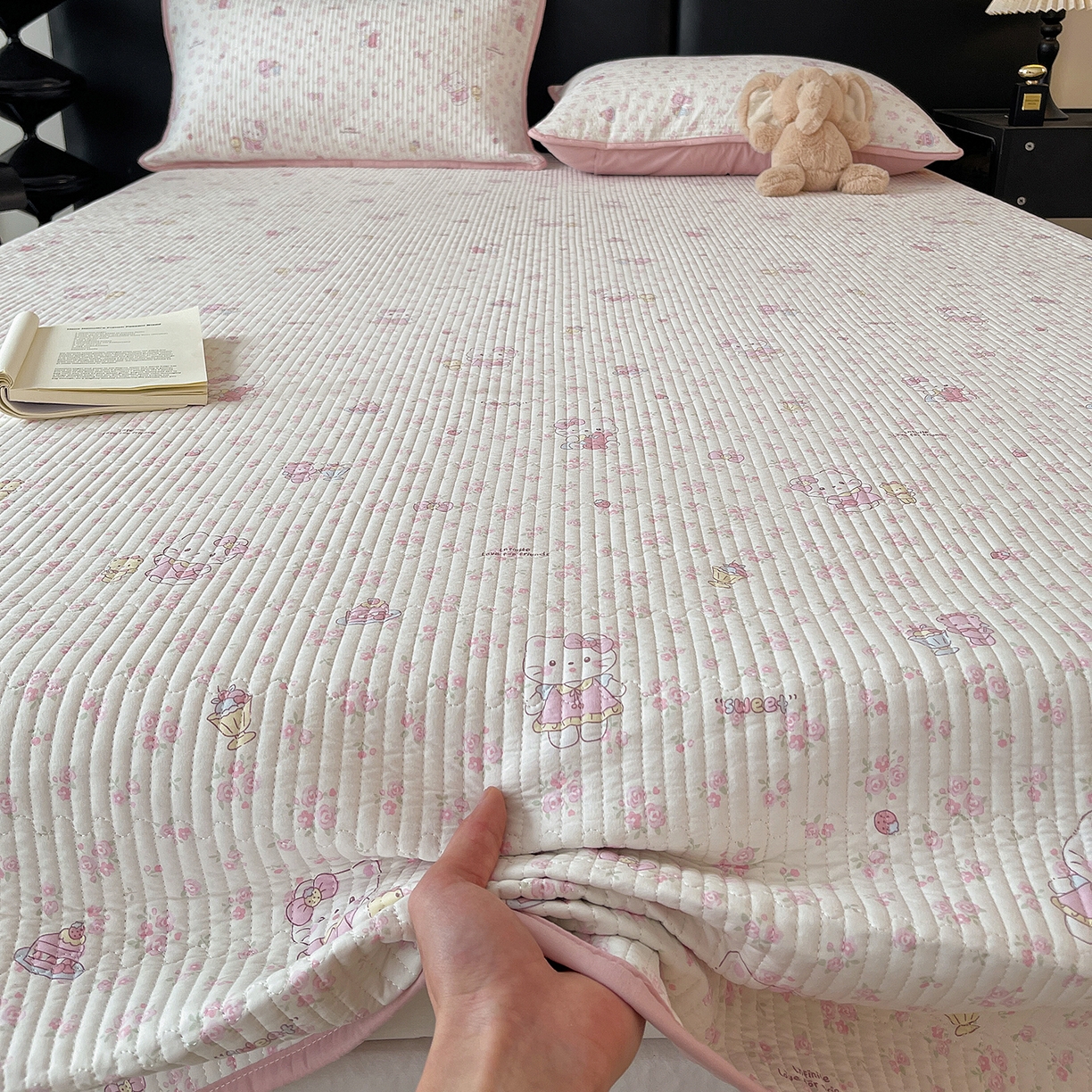 91家纺网 家纺一手货源 找家纺 金丝兔 2026新款复古碎花亲肤水洗棉单床盖仿棉夹棉床盖床盖三件套 小花喵