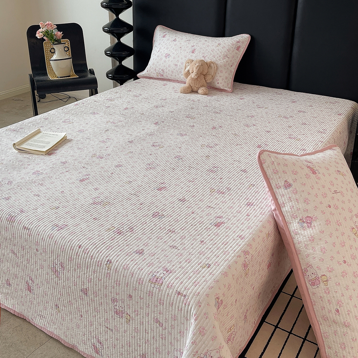 91家纺网 家纺一手货源 找家纺 金丝兔 2026新款复古碎花亲肤水洗棉单床盖仿棉夹棉床盖床盖三件套 小花喵