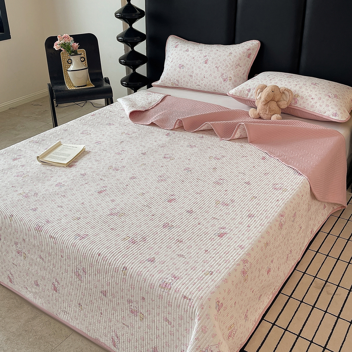 91家纺网 家纺一手货源 找家纺 金丝兔 2026新款复古碎花亲肤水洗棉单床盖仿棉夹棉床盖床盖三件套 小花喵