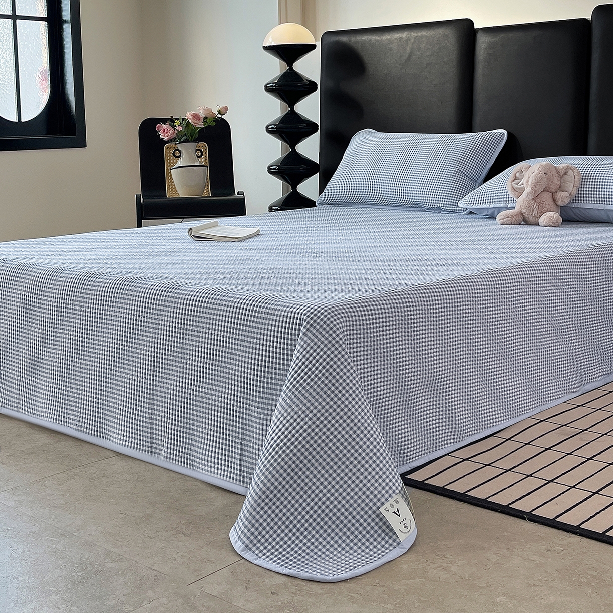 91家纺网 家纺一手货源 找家纺 金丝兔 2026新款复古碎花亲肤水洗棉单床盖仿棉夹棉床盖床盖三件套 小灰格