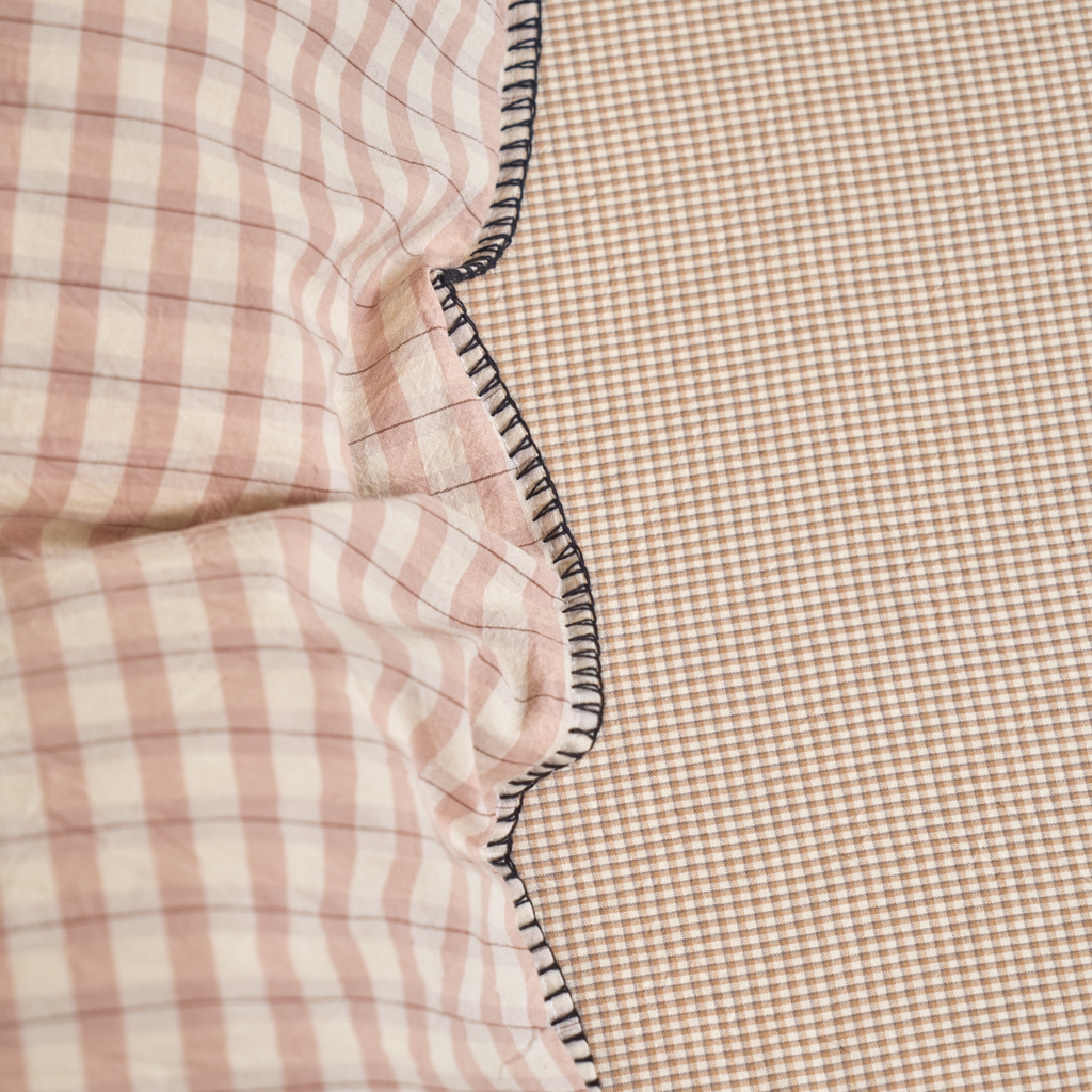 91家纺网 家纺一手货源 找家纺 洋铭区（原狠狠爱） 2026新款色织水洗棉一字边四件套系列 朵拉粉格