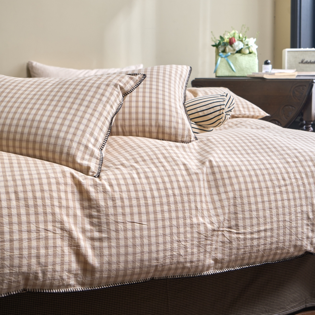 91家纺网 家纺一手货源 找家纺 洋铭区（原狠狠爱） 2026新款色织水洗棉一字边四件套系列 朵拉咖格