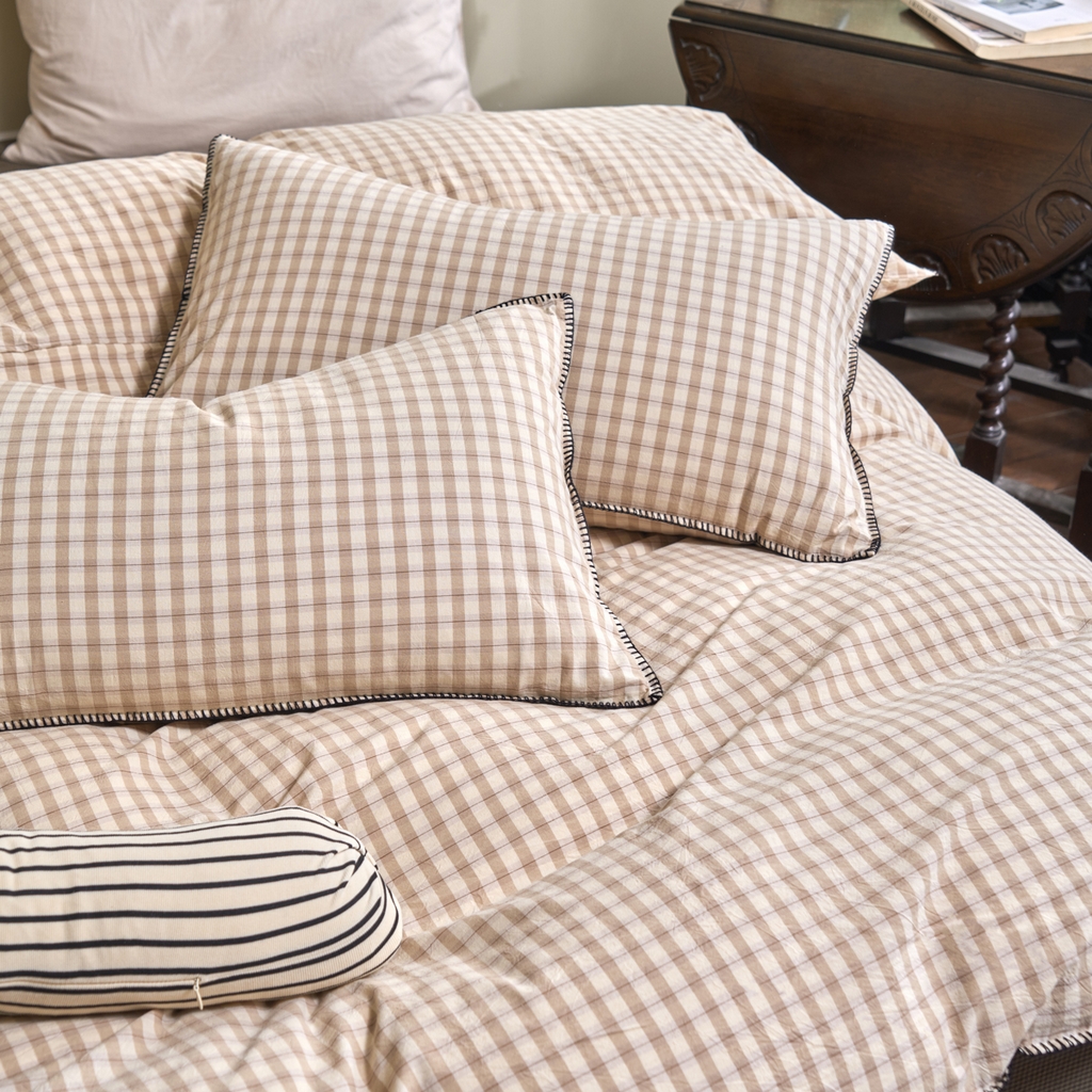 91家纺网 家纺一手货源 找家纺 洋铭区（原狠狠爱） 2026新款色织水洗棉一字边四件套系列 朵拉咖格