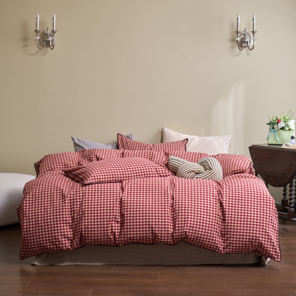 91家纺网 家纺一手货源 找家纺 洋铭区（原狠狠爱） 2026新款色织水洗棉一字边四件套系列 枫叶红格