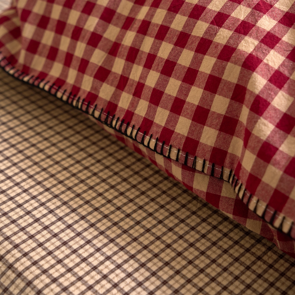 91家纺网 家纺一手货源 找家纺 洋铭区（原狠狠爱） 2026新款色织水洗棉一字边四件套系列 枫叶红格