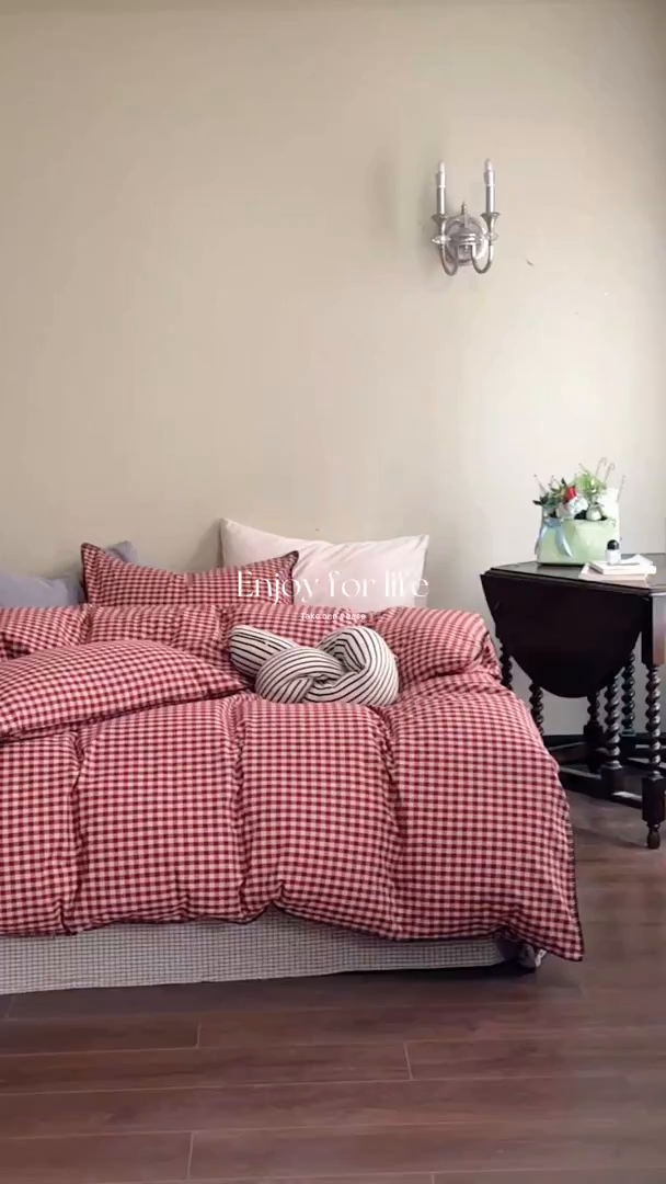 91家纺网 家纺一手货源 找家纺 洋铭区（原狠狠爱） 2026新款色织水洗棉一字边四件套系列 枫叶红格