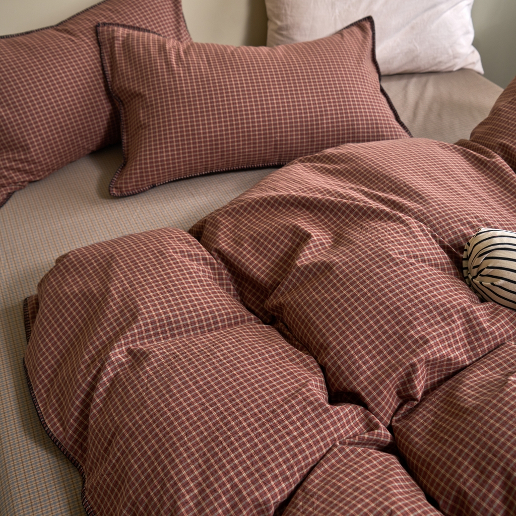 91家纺网 家纺一手货源 找家纺 洋铭区（原狠狠爱） 2026新款色织水洗棉一字边四件套系列 红茶格