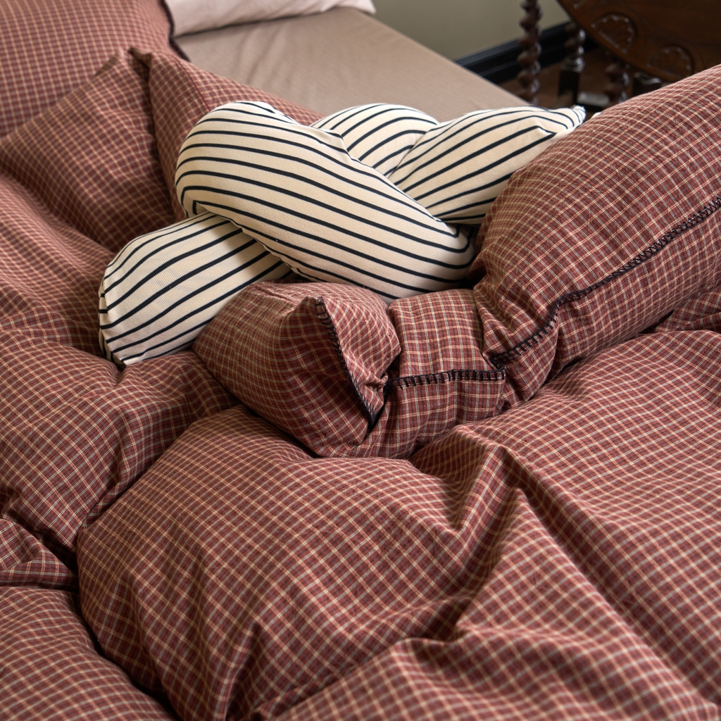 91家纺网 家纺一手货源 找家纺 洋铭区（原狠狠爱） 2026新款色织水洗棉一字边四件套系列 红茶格