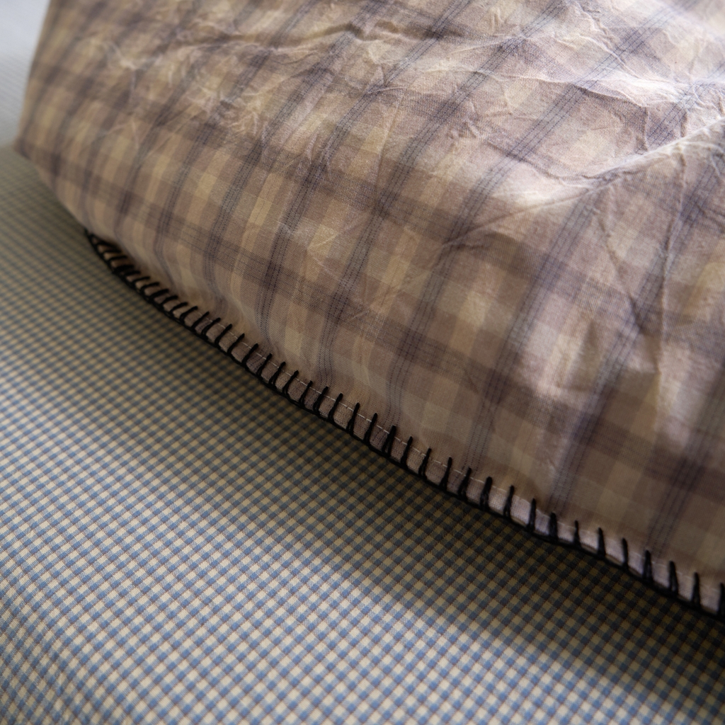 91家纺网 家纺一手货源 找家纺 洋铭区（原狠狠爱） 2026新款色织水洗棉一字边四件套系列 山宇灰格