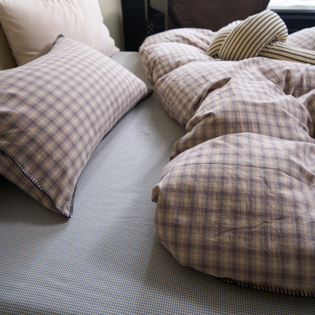 91家纺网 家纺一手货源 找家纺 洋铭区（原狠狠爱） 2026新款色织水洗棉一字边四件套系列 山宇灰格