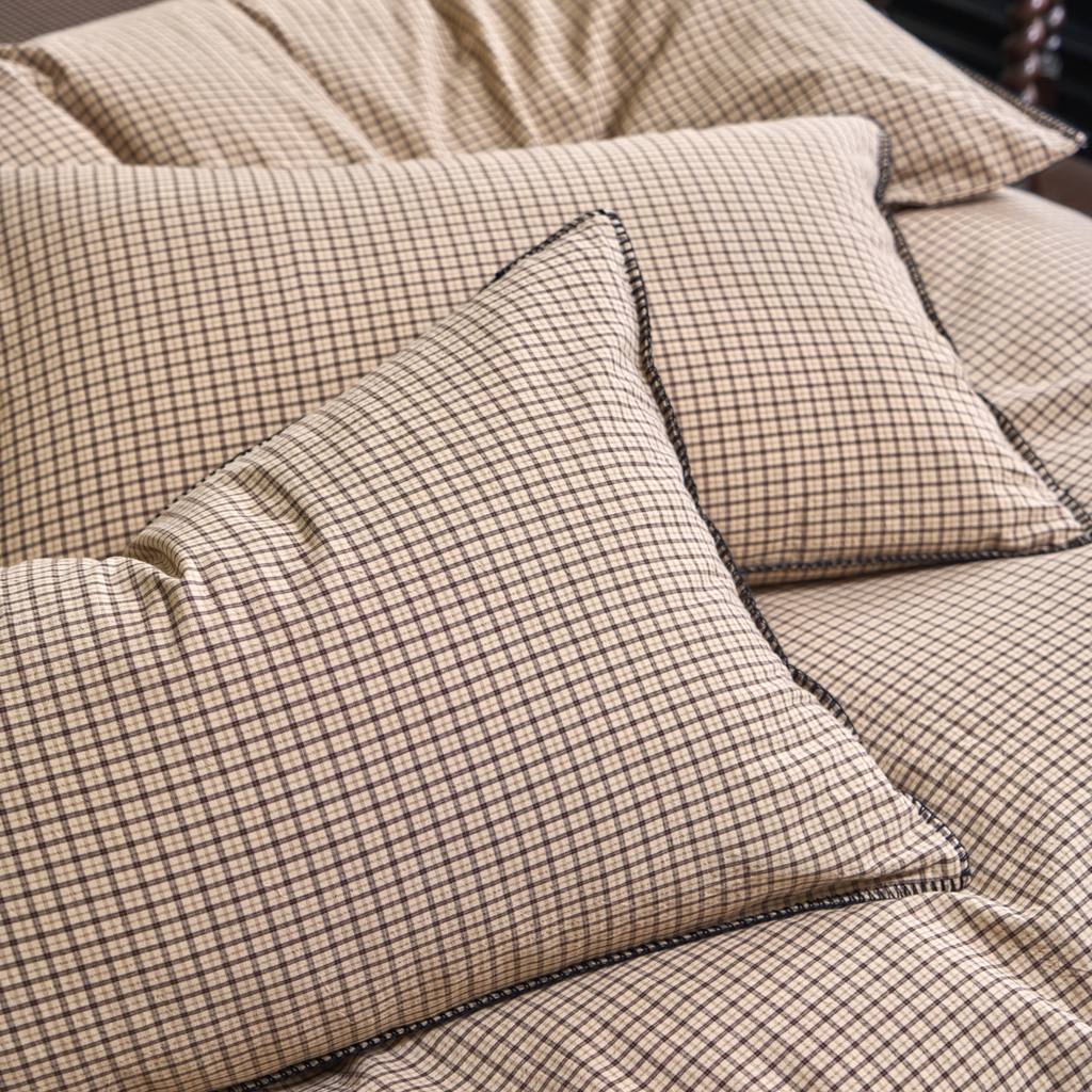 91家纺网 家纺一手货源 找家纺 洋铭区（原狠狠爱） 2026新款色织水洗棉一字边四件套系列 杏仁米格