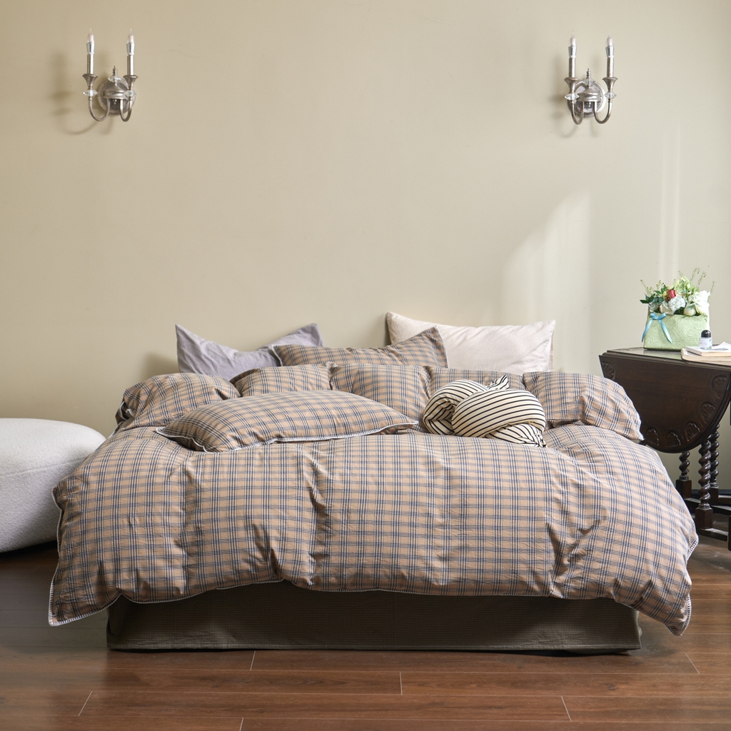 91家纺网 家纺一手货源 找家纺 洋铭区（原狠狠爱） 2026新款色织水洗棉一字边四件套系列 烟幕棕格