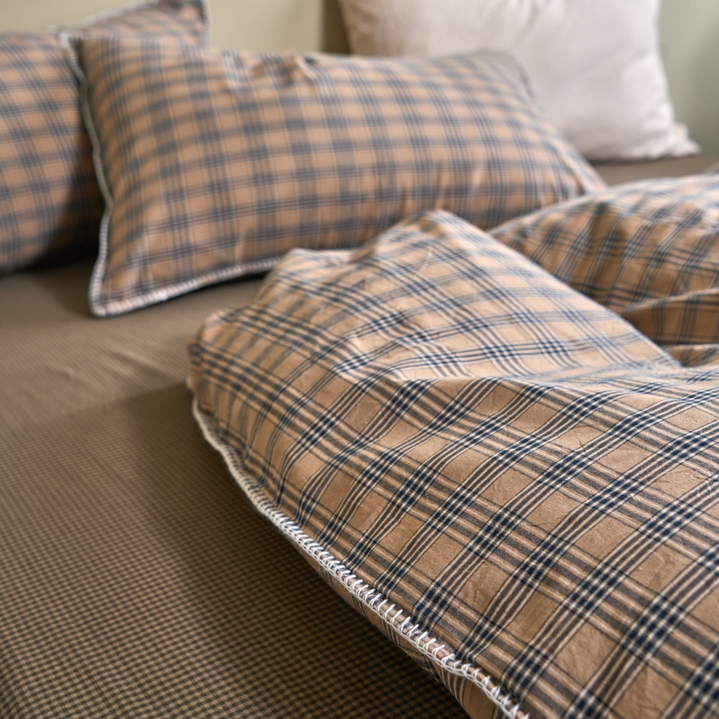 91家纺网 家纺一手货源 找家纺 洋铭区（原狠狠爱） 2026新款色织水洗棉一字边四件套系列 烟幕棕格