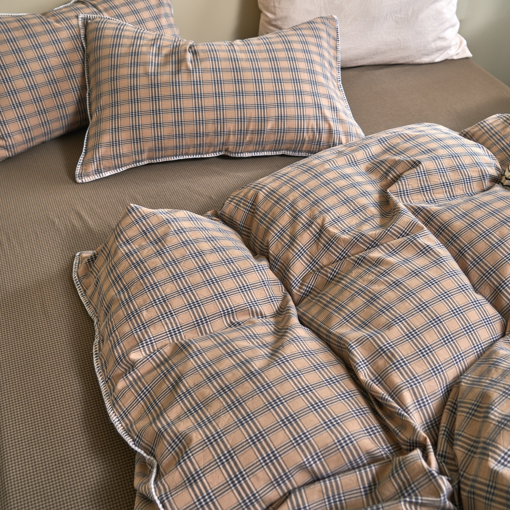 91家纺网 家纺一手货源 找家纺 洋铭区（原狠狠爱） 2026新款色织水洗棉一字边四件套系列 烟幕棕格