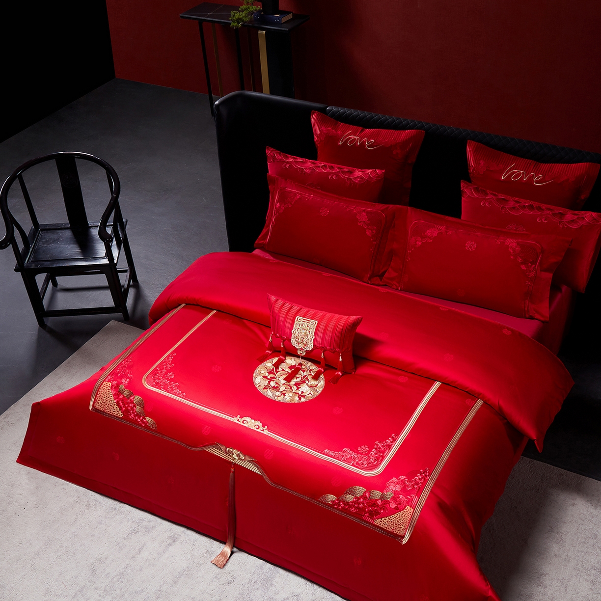 91家纺网 家纺一手货源 找家纺 红番天婚庆 2025新款全棉纯棉提花刺绣四件套 贵族盛典-红