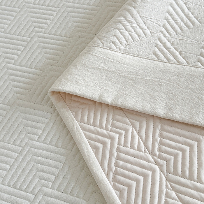 91家纺网 家纺一手货源 找家纺 （总）欧夏家纺 2026新款欧式棉麻床盖三件套夹棉床盖床护垫