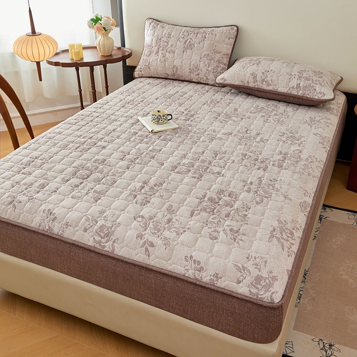 91家纺网 家纺一手货源 找家纺 （总）圣比熊 2026新款原麻夹棉床笠机洗家用防滑透气四季款加厚床罩床垫床单保护套三件套-新款