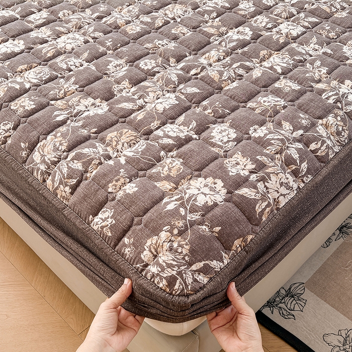 91家纺网 家纺一手货源 找家纺 （总）圣比熊 2026新款原麻夹棉床笠机洗家用防滑透气四季款加厚床罩床垫床单保护套三件套-新款