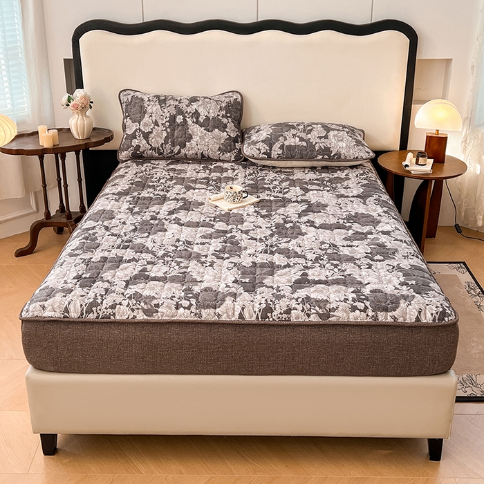 91家纺网 家纺一手货源 找家纺 圣比熊 2026新款原麻夹棉床笠机洗家用防滑透气四季款加厚床罩床垫床单保护套三件套-新款 浮绘花影-白