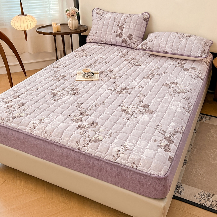 91家纺网 家纺一手货源 找家纺 圣比熊 2026新款原麻夹棉床笠机洗家用防滑透气四季款加厚床罩床垫床单保护套三件套-新款 春风序