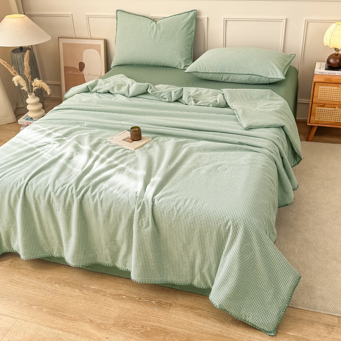 91家纺网 家纺一手货源 找家纺 鸣升家纺 2026新款全棉色织水洗棉贝壳边棉花空调被夏凉被夏被四件套 果绿