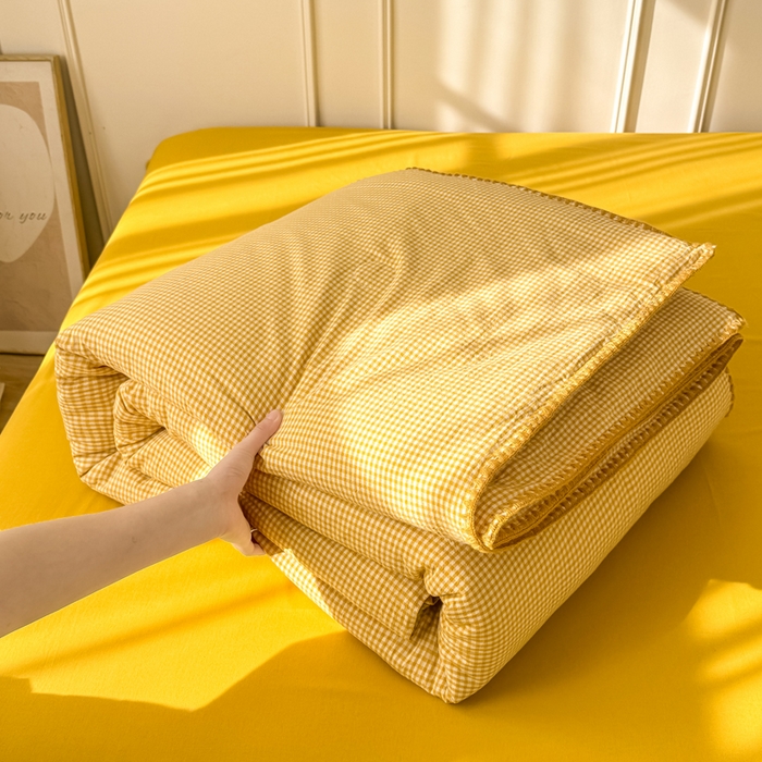 91家纺网 家纺一手货源 找家纺 鸣升家纺 2026新款全棉色织水洗棉贝壳边棉花空调被夏凉被夏被四件套 姜黄