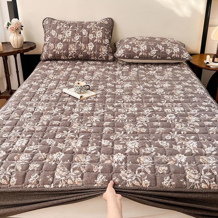 91家纺网 家纺一手货源 找家纺 圣比熊 2026新款原麻夹棉床笠机洗家用防滑透气四季款加厚床罩床垫床单保护套三件套-新款 秋日