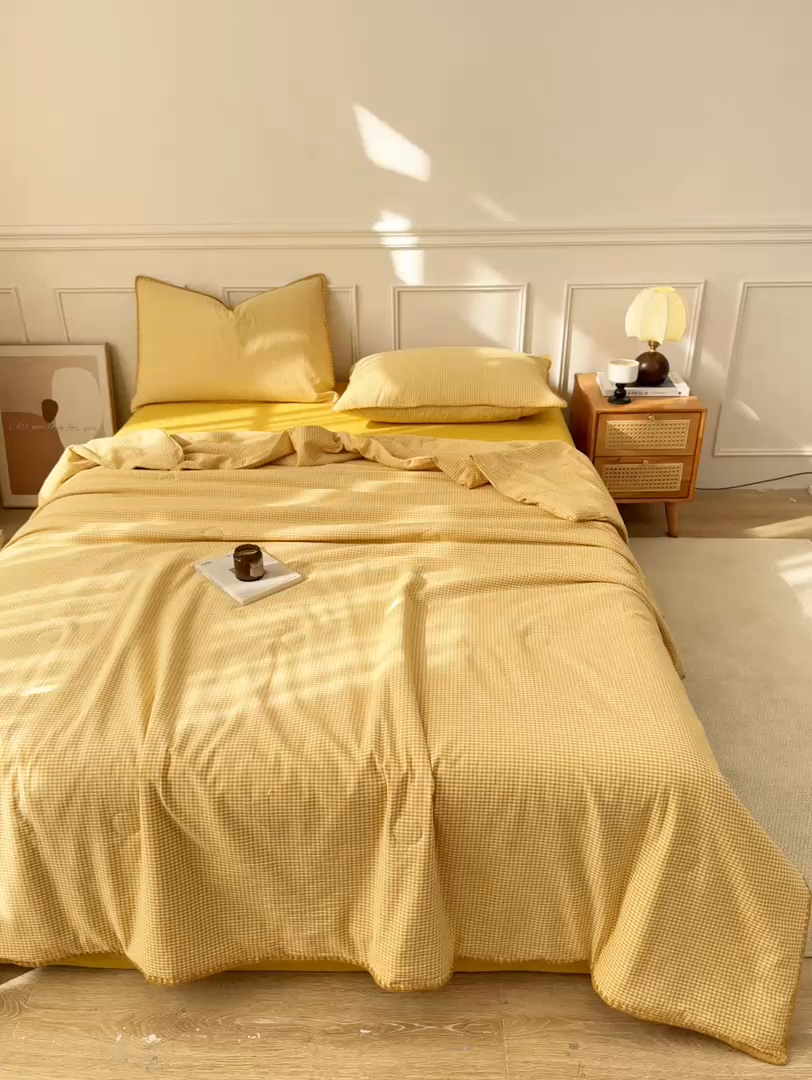 91家纺网 家纺一手货源 找家纺 鸣升家纺 2026新款全棉色织水洗棉贝壳边棉花空调被夏凉被夏被四件套 姜黄