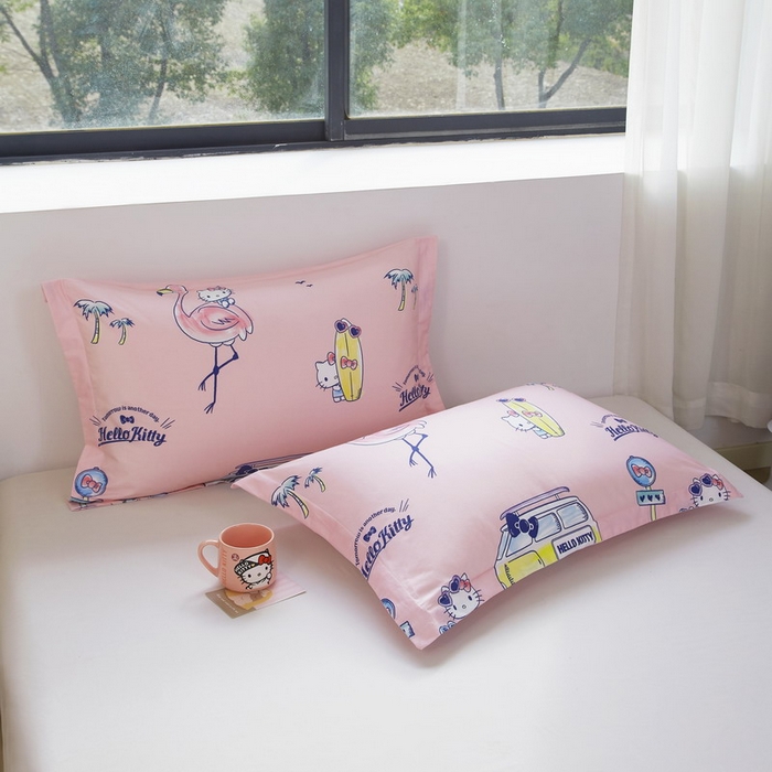 91家纺网 家纺一手货源 找家纺 蘭菲家纺 2026新款全棉三丽欧印花卡通单品枕套 快乐休假