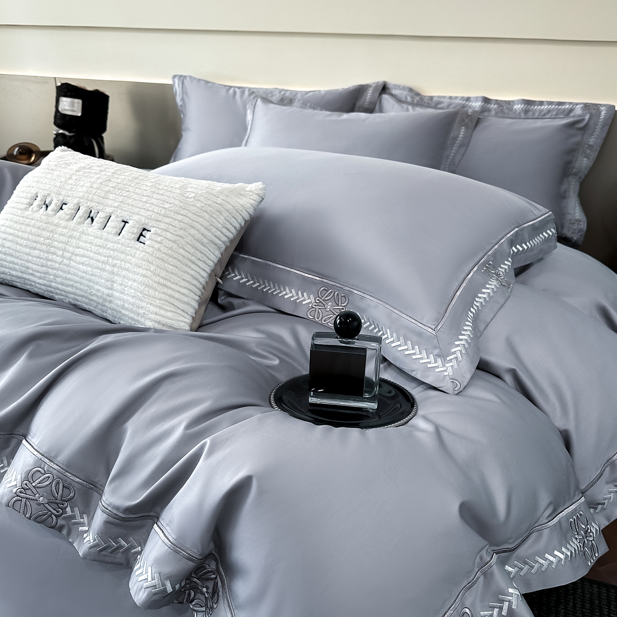 91家纺网 家纺一手货源 找家纺 （总）置顶家纺 2026春夏新款多伦多系列亲肤刺绣拼角四件套