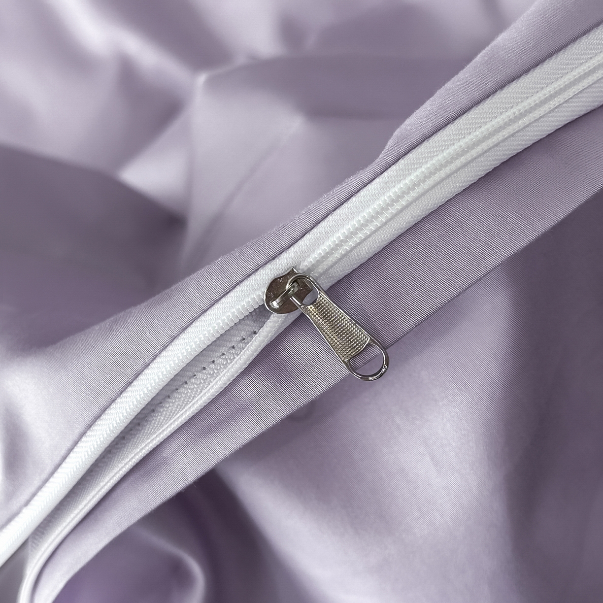 91家纺网 家纺一手货源 找家纺 置顶家纺 2026春夏新款多伦多系列亲肤刺绣拼角四件套 多伦多-香芋紫