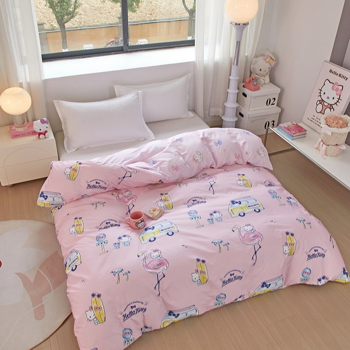 91家纺网 家纺一手货源 找家纺 蘭菲家纺 2026新款全棉三丽欧印花卡通单品被套 快乐休假