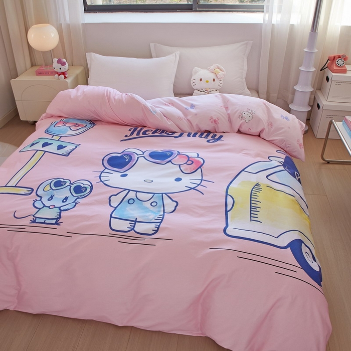 91家纺网 家纺一手货源 找家纺 蘭菲家纺 2026新款全棉三丽欧印花卡通单品被套 车站KT