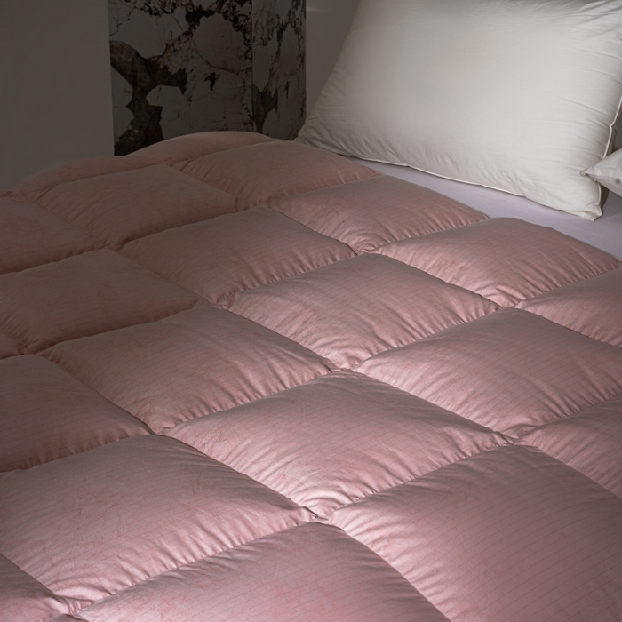 91家纺网 家纺一手货源 找家纺 （总）明羽羽绒 2026新款银丝大提花鹅绒被95白鹅绒被芯羽绒被