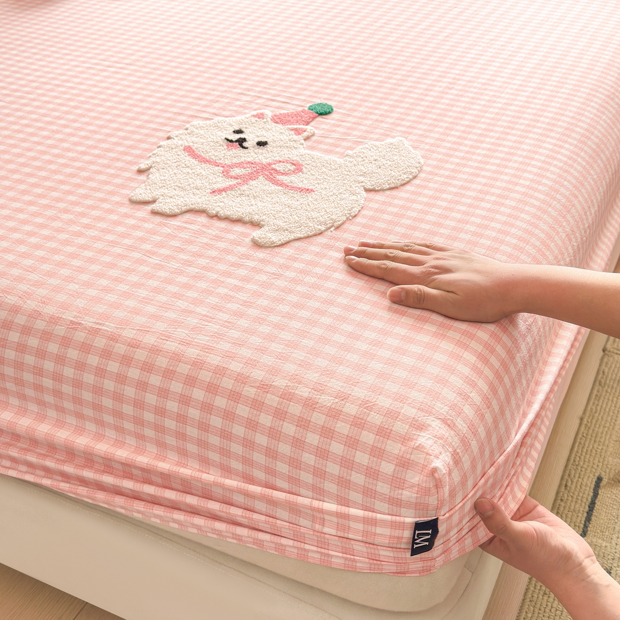 91家纺网 家纺一手货源 找家纺 乐美家纺 2026新款全棉纯棉水洗棉毛巾绣单品床笠单件床笠 小狗凯特