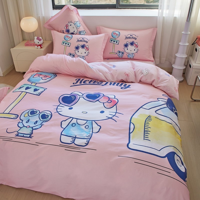 91家纺网 家纺一手货源 找家纺 蘭菲家纺 2026新款全棉三丽欧印花卡通四件套 车站KT