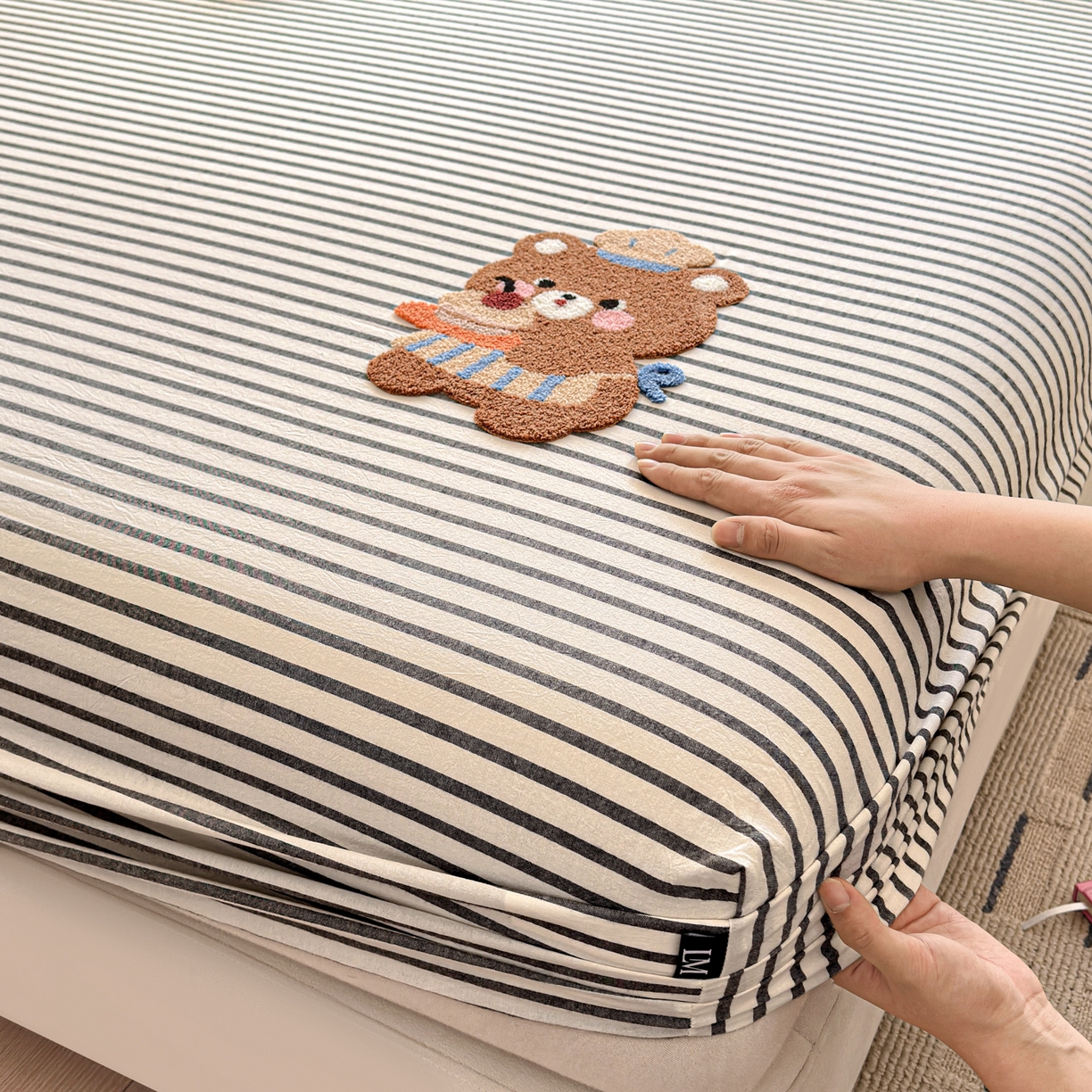 91家纺网 家纺一手货源 找家纺 乐美家纺 2026新款全棉纯棉水洗棉毛巾绣单品床笠单件床笠 舒芙类小熊