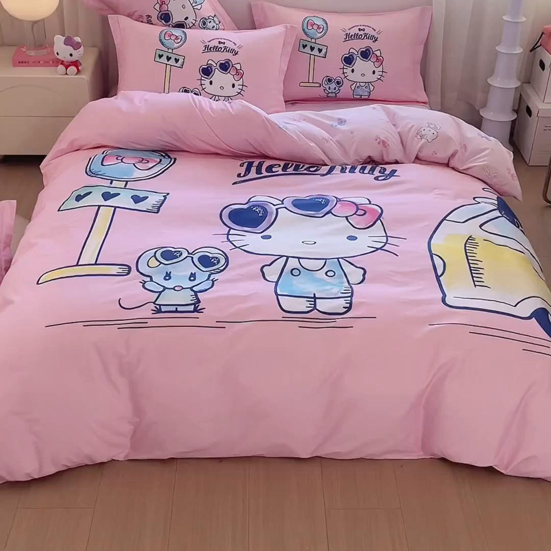 91家纺网 家纺一手货源 找家纺 蘭菲家纺 2026新款全棉三丽欧印花卡通四件套 车站KT