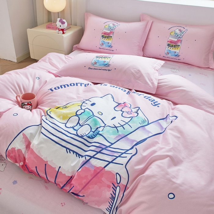 91家纺网 家纺一手货源 找家纺 蘭菲家纺 2026新款全棉三丽欧印花卡通四件套 大杯奶茶KT