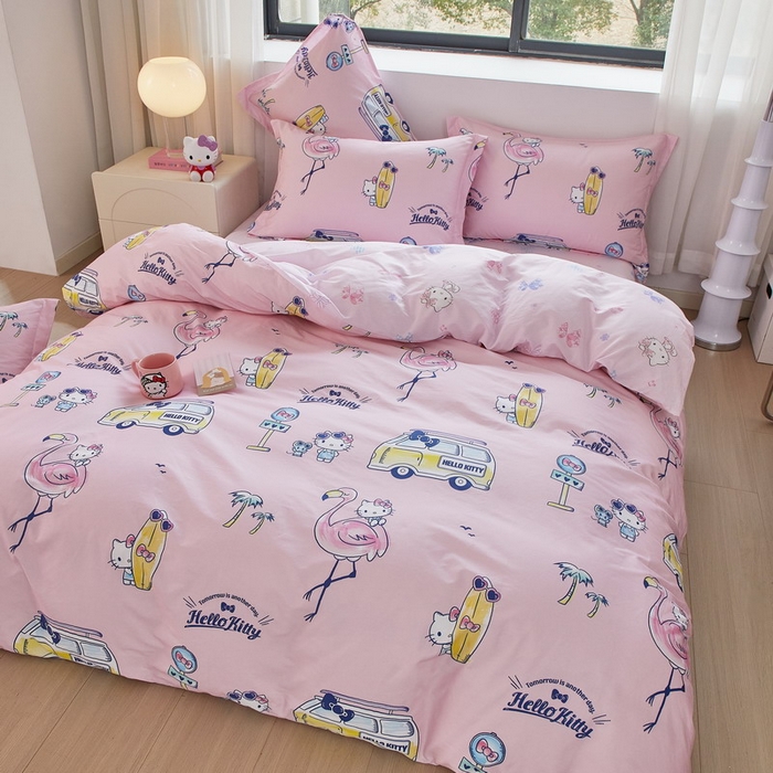 91家纺网 家纺一手货源 找家纺 蘭菲家纺 2026新款全棉三丽欧印花卡通四件套 快乐休假