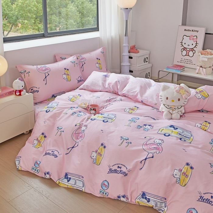 91家纺网 家纺一手货源 找家纺 蘭菲家纺 2026新款全棉三丽欧印花卡通四件套 快乐休假