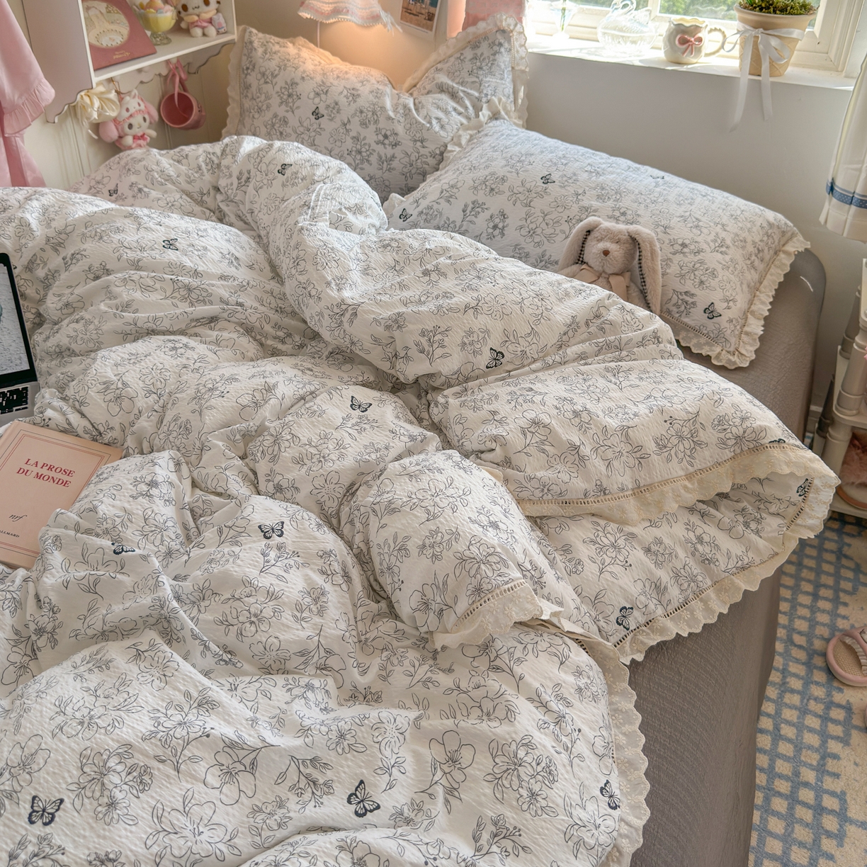 91家纺网 家纺一手货源 找家纺 优卡迪家纺馆 2026新款全棉花边皱皱棉双层纱四件套下载文件包含买家秀 蝶舞