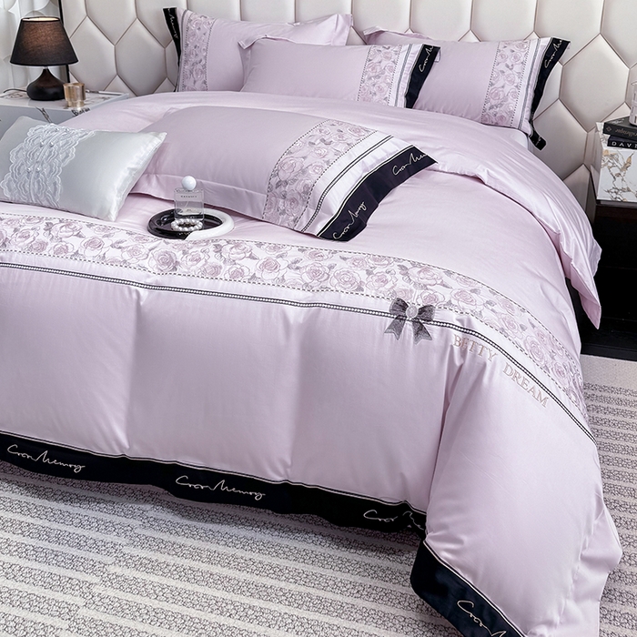 91家纺网 家纺一手货源 找家纺 欣宜家纺 2026春夏新款60支A类新疆长绒棉刺绣全棉四件套纯棉床品套件 玛丽-香芋紫