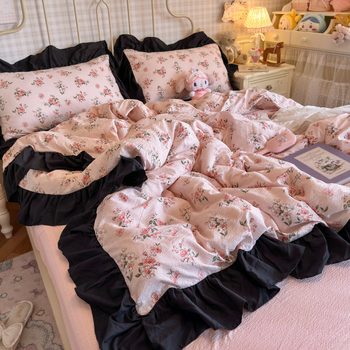 91家纺网 家纺一手货源 找家纺 优卡迪家纺馆 2026新款皱皱棉双层纱黑花边四件套下载文件包含买家秀 阳光花园