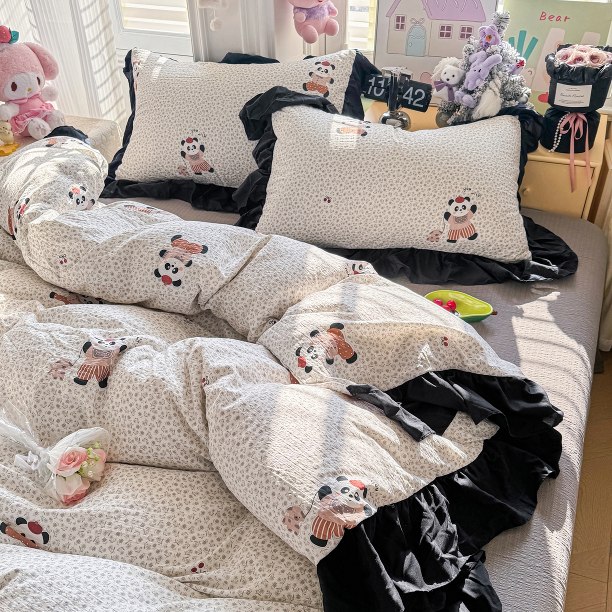 91家纺网 家纺一手货源 找家纺 优卡迪家纺馆 2026新款皱皱棉双层纱黑花边四件套下载文件包含买家秀 静谧时光