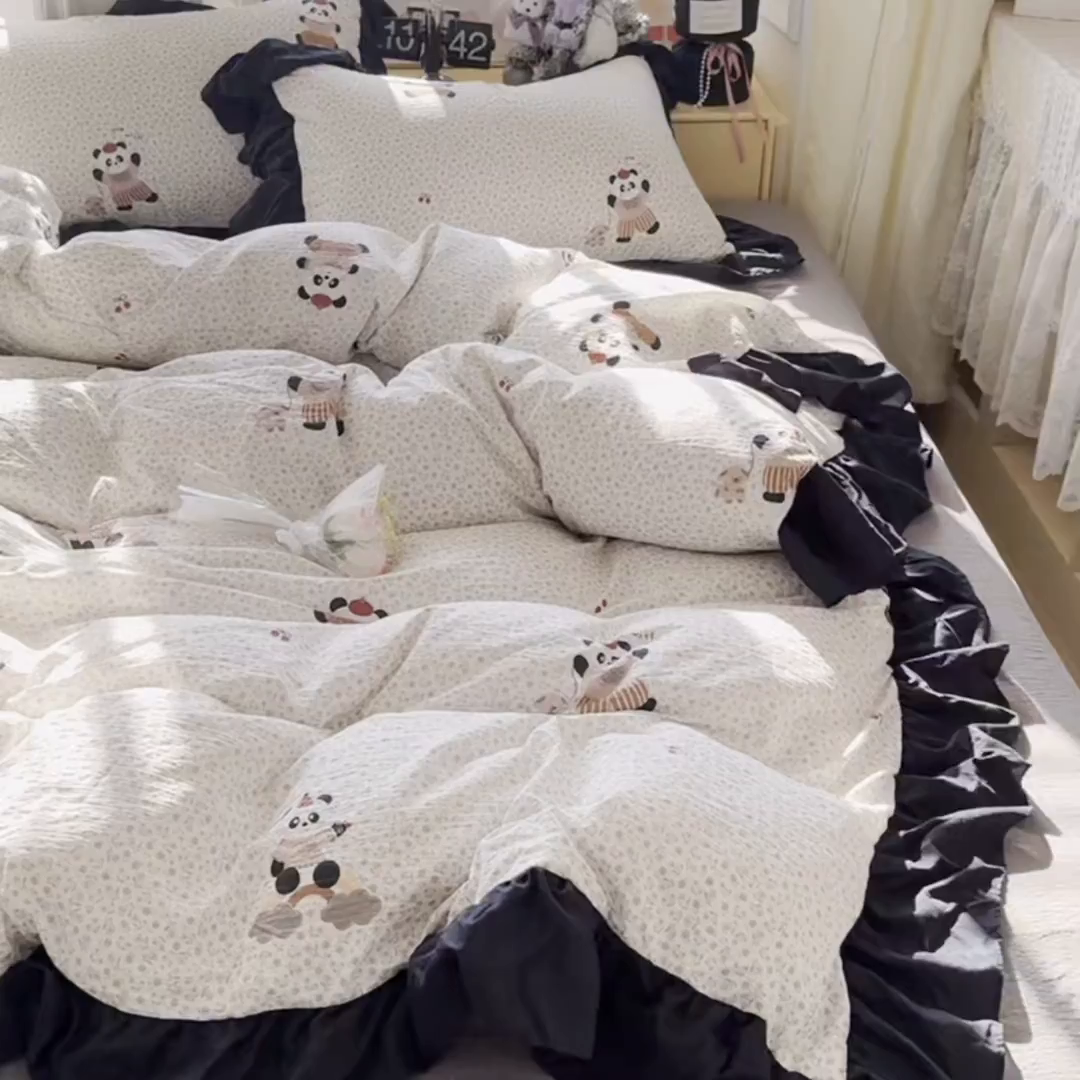 91家纺网 家纺一手货源 找家纺 优卡迪家纺馆 2026新款皱皱棉双层纱黑花边四件套下载文件包含买家秀 静谧时光