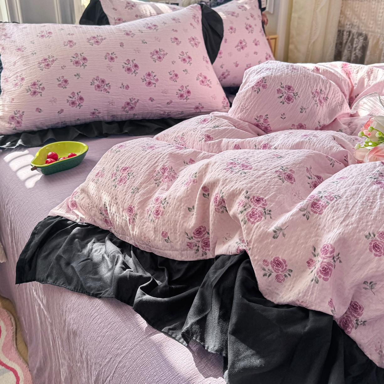 91家纺网 家纺一手货源 找家纺 优卡迪家纺馆 2026新款皱皱棉双层纱黑花边四件套下载文件包含买家秀 午后甜梦