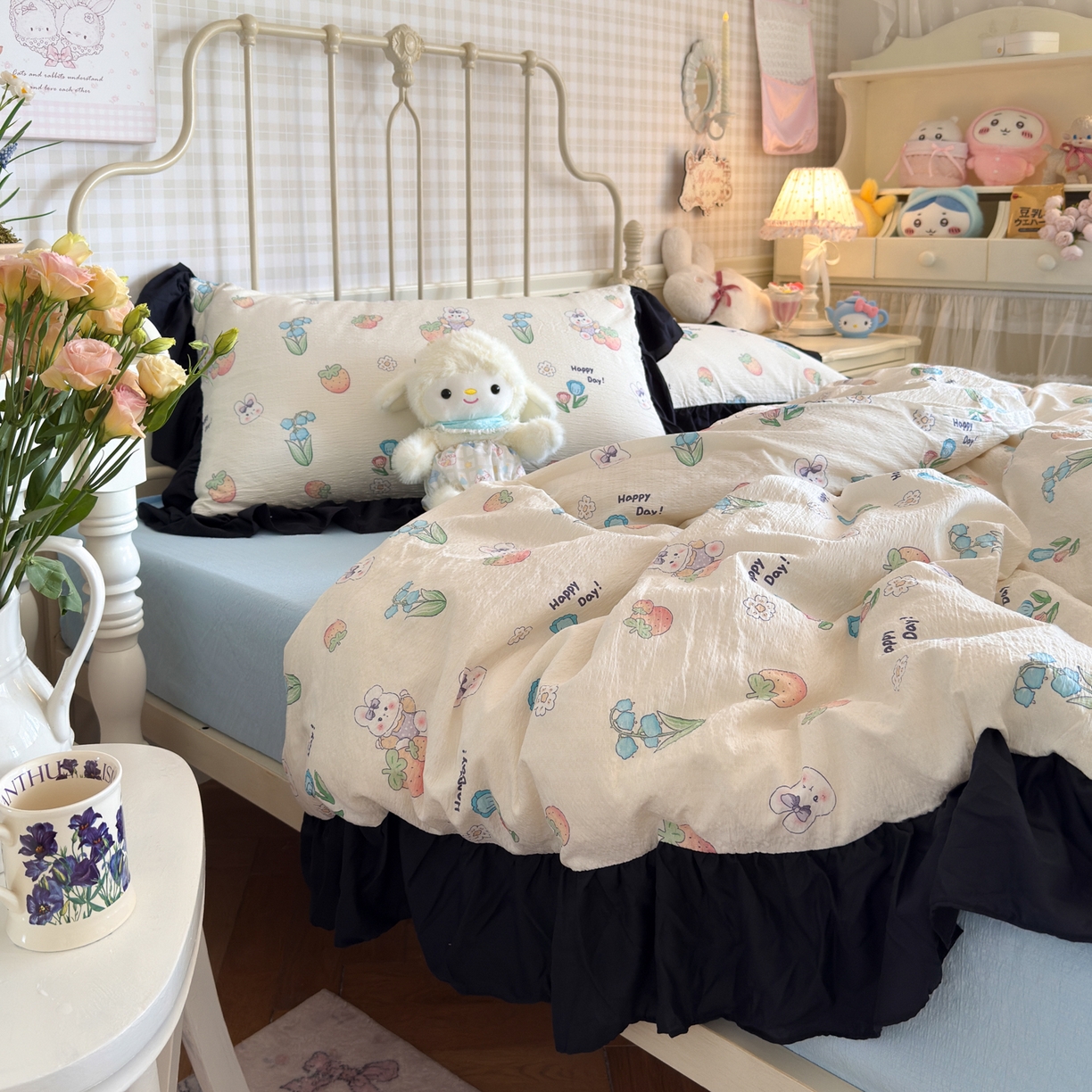 91家纺网 家纺一手货源 找家纺 优卡迪家纺馆 2026新款皱皱棉双层纱黑花边四件套下载文件包含买家秀 草莓乐园