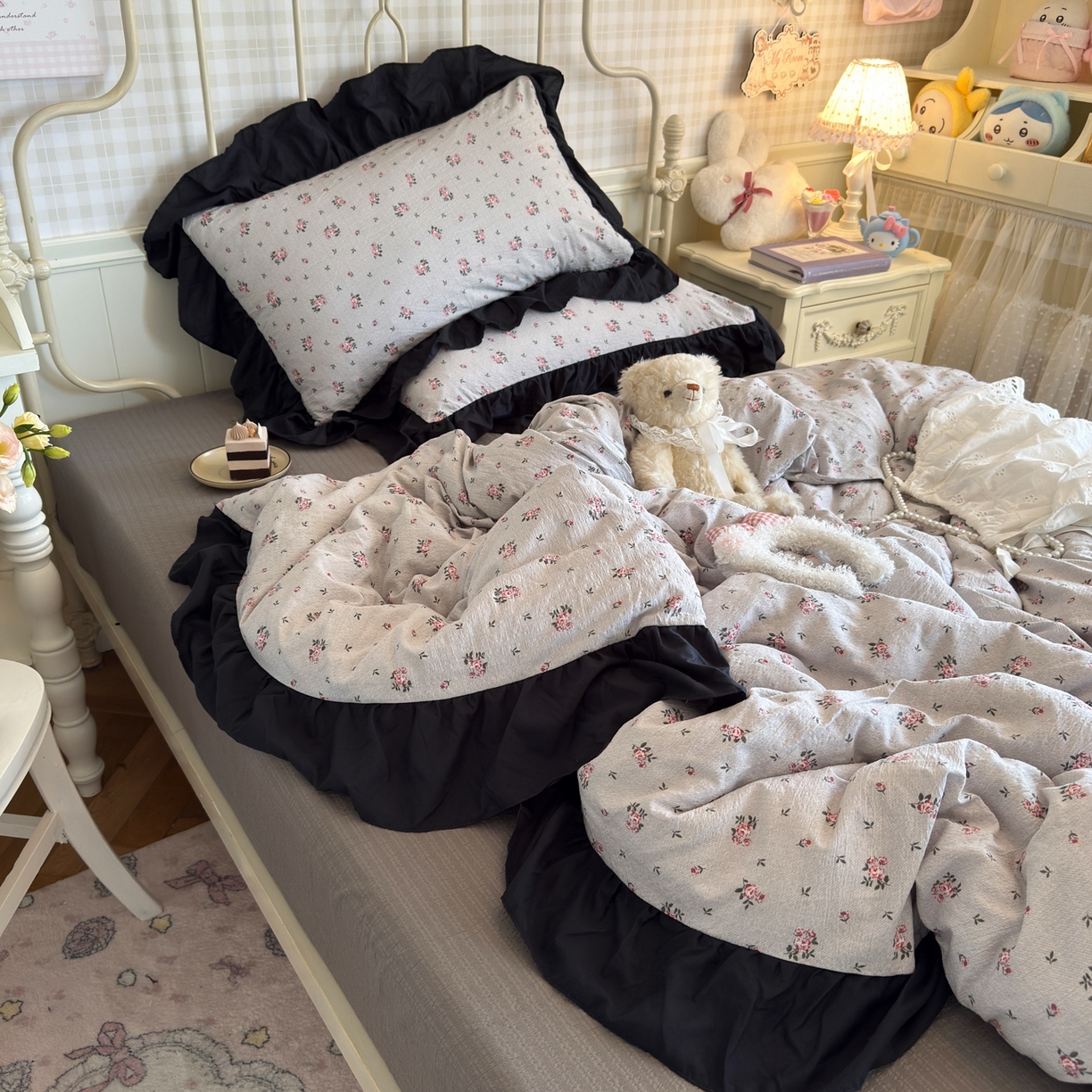 91家纺网 家纺一手货源 找家纺 优卡迪家纺馆 2026新款皱皱棉双层纱黑花边四件套下载文件包含买家秀 花园日记